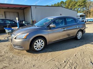 Nissan Sentra S 1.8L 4 2015