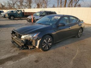 Nissan Altima SV 2.5L 4 2022