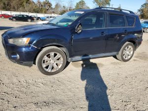 Mitsubishi Outlander SE 2.4L 4 2011