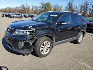 Kia Sorento LX 2.4L 4 2015