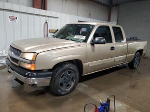 Chevrolet Silverado 1500 C1500 4.8L 8 2005