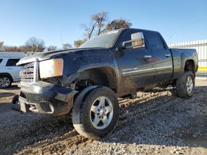 GMC Sierra K2500 DENALI 6.6L 8 2013