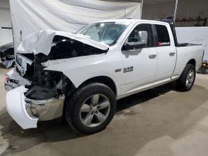 RAM 1500 SLT 5.7L 8 2013