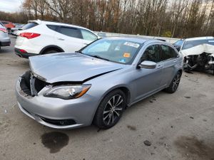 Chrysler 200 TOURING 3.6L 6 2013