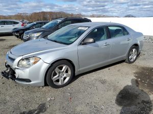 Chevrolet Malibu LS 2.4L 4 2010