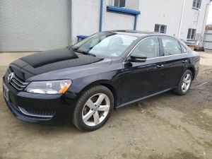 Volkswagen Passat SE 1.8L 4 2015