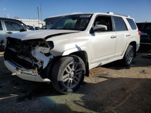 Toyota 4Runner SR5 4.0L 6 2013
