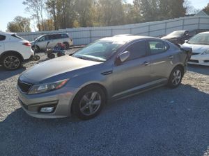 Kia Optima LX 2.4L 4 2015