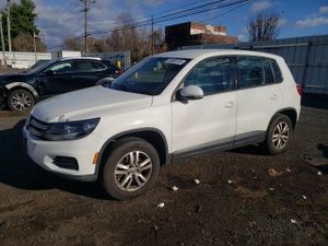 Volkswagen Tiguan S 2.0L 4 2012