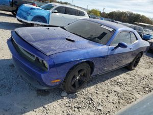 Dodge Challenger 3.6L 6 2011