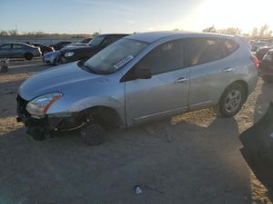 Nissan Rogue S 2.5L 4 2013