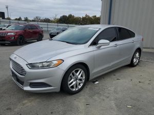 Ford Fusion SE 1.6L 4 2013