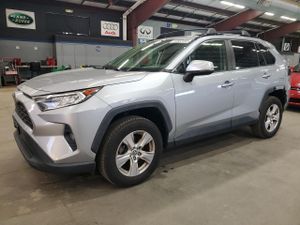 Toyota Rav4 XLE 2.5L 4 2019