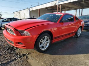 Ford Mustang 3.7L 6 2013