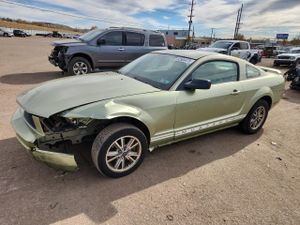 Ford Mustang 4.0L 6 2005