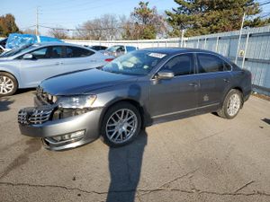 Volkswagen Passat SE 2 L 4 2015
