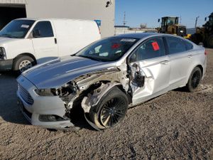 Ford Fusion SE 2.0L 4 2013