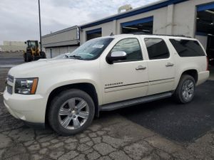 Chevrolet Suburban K1500 LTZ 5.3L 8 2014