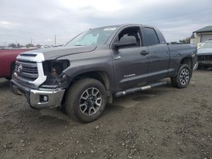 Toyota Tundra DOUBLE CAB SR 5.7L 8 2014