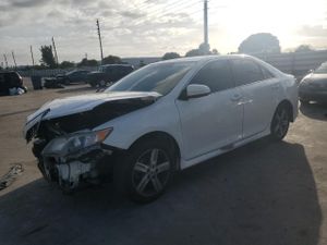 Toyota Camry L 2.5L 4 2013