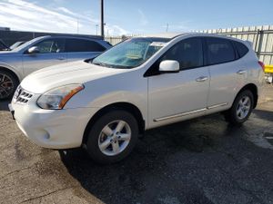 Nissan Rogue S 2.5L 4 2013