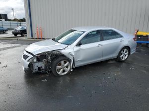 Toyota Camry BASE 2.5L 4 2010