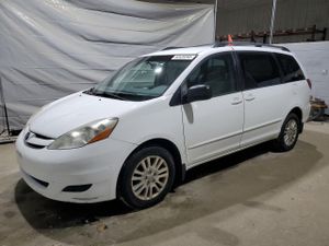 Toyota Sienna CE 3.5L 6 2009