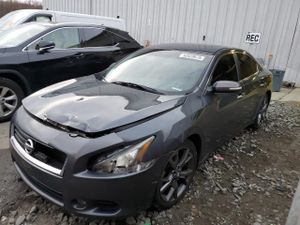 Nissan Maxima S 3.5L 6 2013