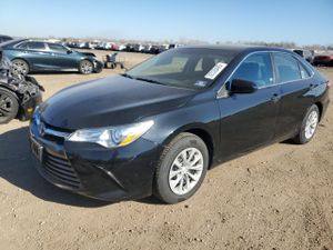 Toyota Camry LE 2.5L 4 2015