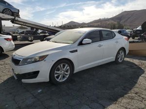 Kia Optima LX 2.4L 4 2012