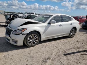 Infiniti Q70 3.7 3.7L 6 2015
