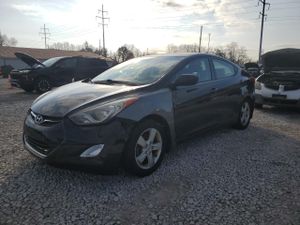 Hyundai Elantra GLS 1.8L 4 2013