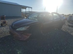 Toyota Camry LE 2.4L 4 2002