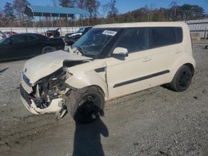 Kia Soul + 2.0L 4 2013