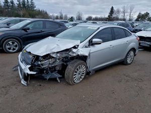 Ford Focus TITANIUM 2.0L 4 2012