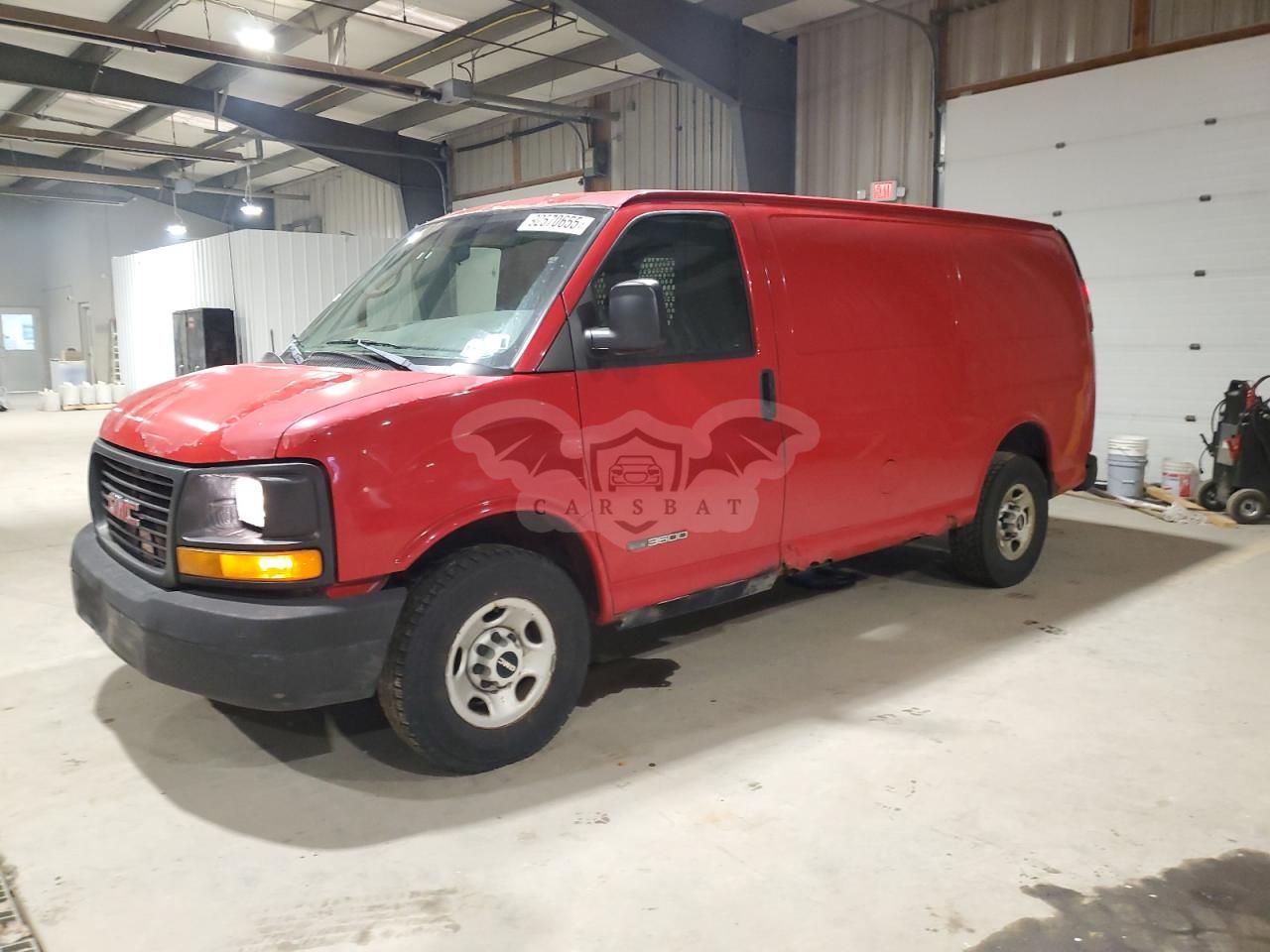 GMC Savana G3500 6.0L 8 2005