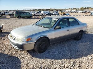 Toyota Camry CE 2.2L 4 2001