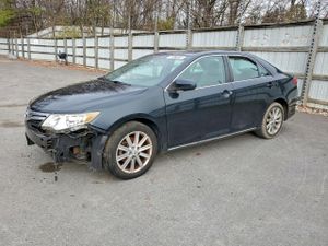 Toyota Camry BASE 2.5L 4 2012