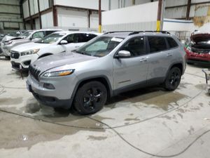 Jeep Cherokee LATITUDE 2.4L 4 2015
