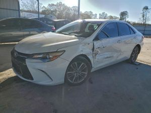 Toyota Camry LE 2.5L 4 2015