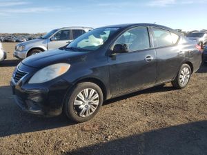 Nissan Versa S 1.6L 4 2014