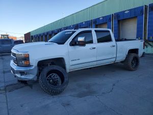 Chevrolet Silverado 1500 K2500 HEAVY DUTY LTZ 6.6L 8 2015