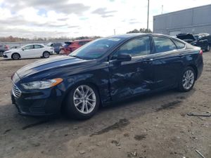 Ford Fusion SE 2.0L 4 2020