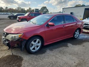 Toyota Camry BASE 2.5L 4 2012