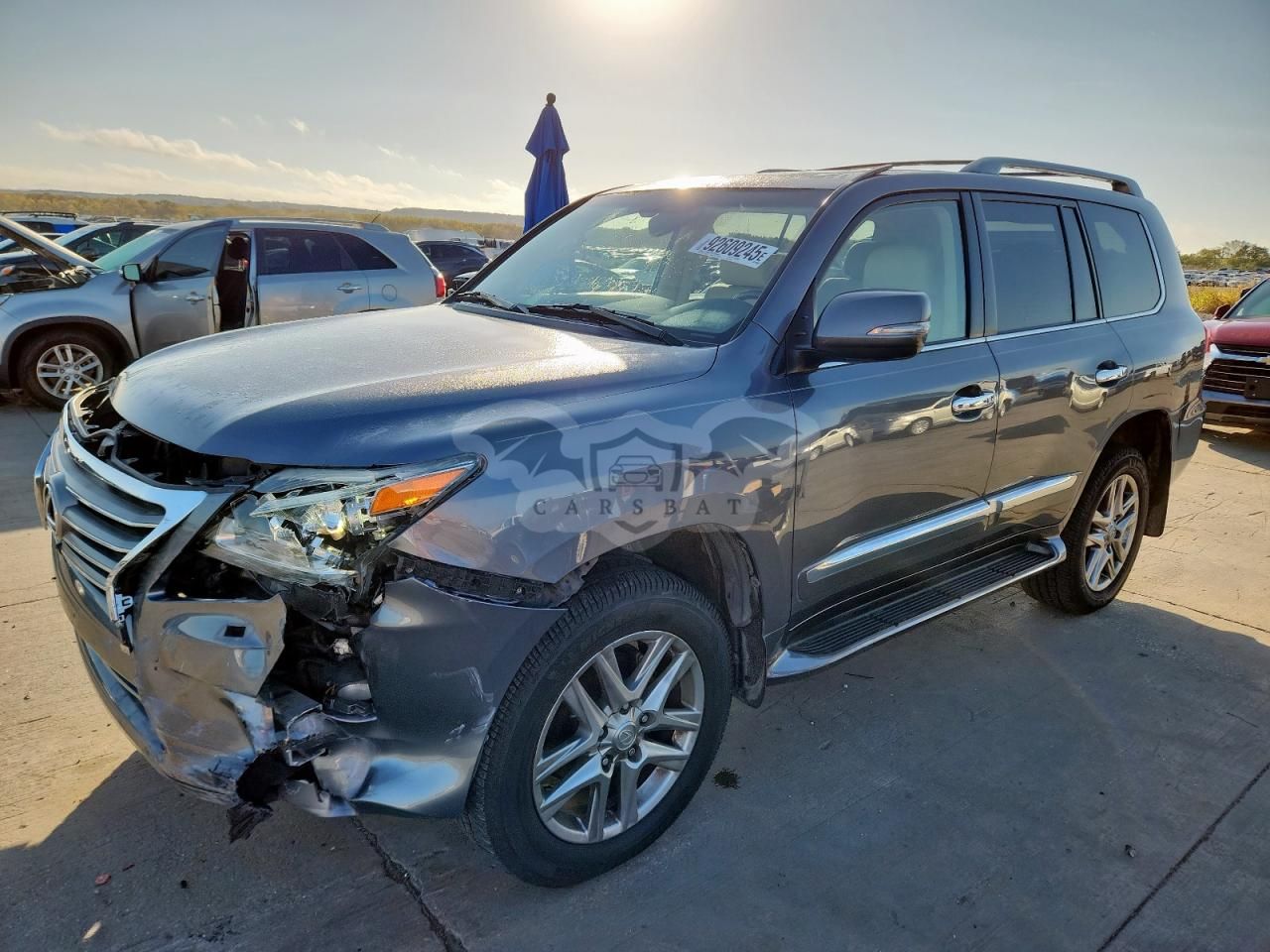 Lexus LX 570 5.7L 8 2013