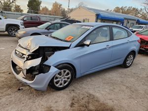 Hyundai Accent GLS 1.6L 4 2014