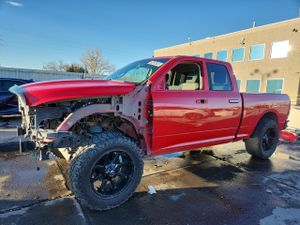 Dodge RAM 5.7L 8 2011