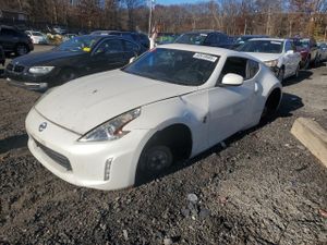 Nissan 370z BASE 3.7L 6 2015