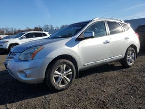 Nissan Rogue S 2.5L 4 2013