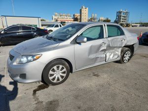 Toyota Corolla BASE 1.8L 4 2010